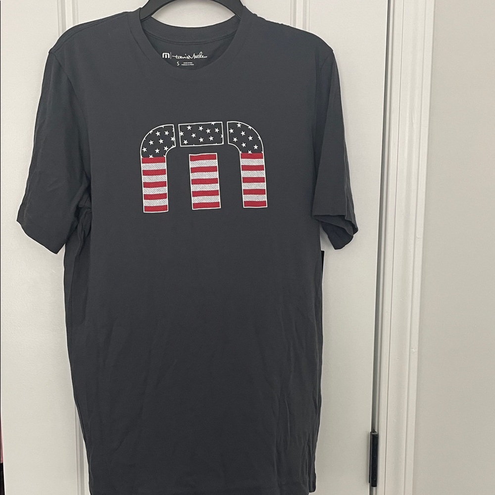 Mens Travis Mathew’s tshirt new